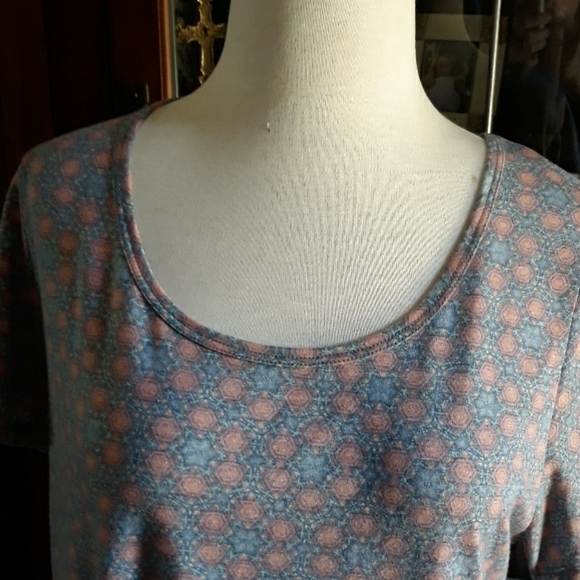 NWT LuLaRoe Clssic T Medium - Picture 3 of 7